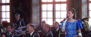 Eva Magnusson och Karlbergs FBU-musikkr i Rikssalen p Karlbergs Slott sndagen den 24 april 2005.