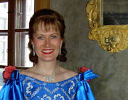 Eva Magnusson. Solist vid konsert med Karlbergs Musikkr den 24 april 2005.