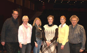 Frn vnster: Peter Tornborg, Helen Grnberg, Anne-Marie Brinck, Ulrika Nilsson, Eva Magnusson och Sven Idar.