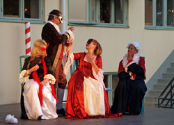 Linna Sallay, Peter Tornborg, Eva Magnusson och Claes Vogel i En natt i Venedig, Sigtuna.